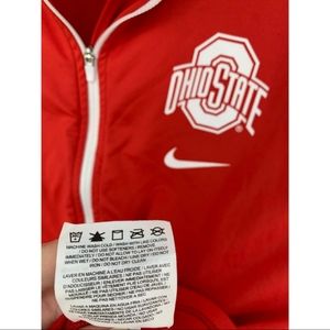 Nike Women’s L Dri-Fit Red Ohio State Buckeyes 1/2 Zip Long Sleeve Active Shirt